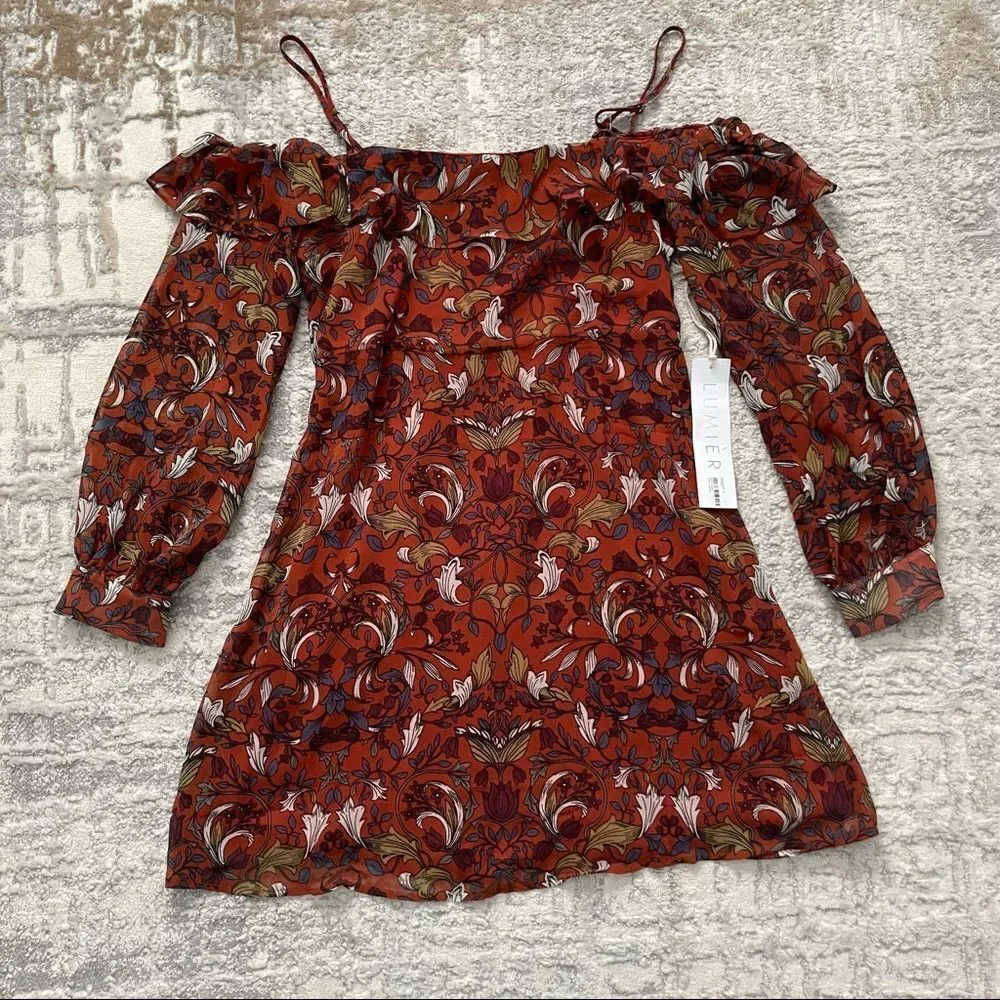 🏷️ 5 for $25 - LUMIERE Cold Shoulder Dress
